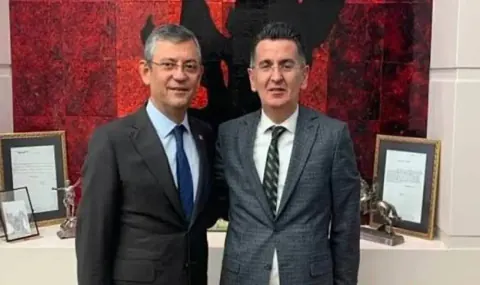 CHP Burdur'da Kriz: 11 İlçe Başkanı Görevden Alma Kararına İsyan Etti