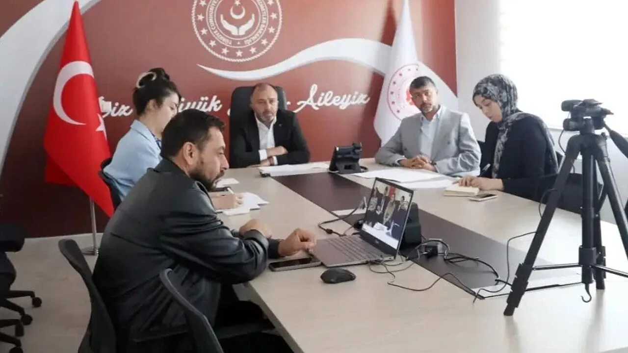 Çankırı’da evlenme teşvik primi başvuruları değerlendirildi: Gençlere 30 bin TL destek yol haritası Çankırı’da evlenme teşvik primi başvuruları değerlendirildi: Gençlere 30 bin TL destek yol haritası