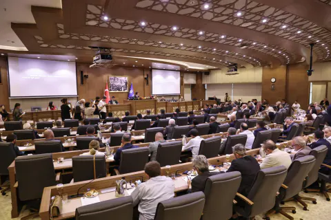 Bursa'da toplu ulaşıma %25 zam; meclis imar ve kamulaştırma kararları aldı