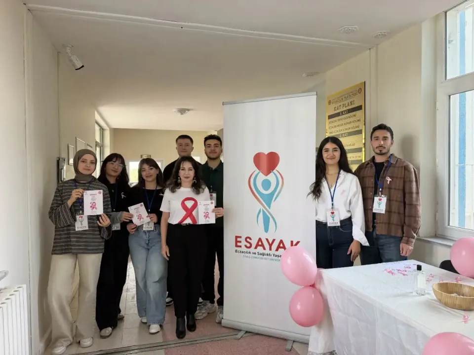 Sivas Cumhuriyet Üniversitesi'nden meme kanseri çağrısı: "Erken tanı hayat kurtarır, kontrolleri aksatmayın" görseli