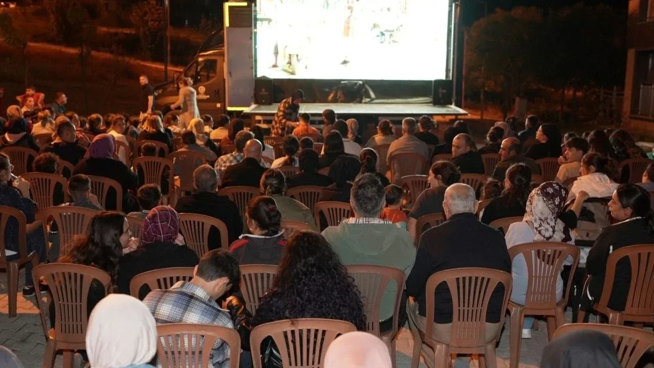 Denizli'de 'Köyümde Sinema Günleri' Çivril'de buluştu, sıradaki durağın Çal ilçesi Denizli'de 'Köyümde Sinema Günleri' Çivril'de buluştu, sıradaki durağın Çal ilçesi