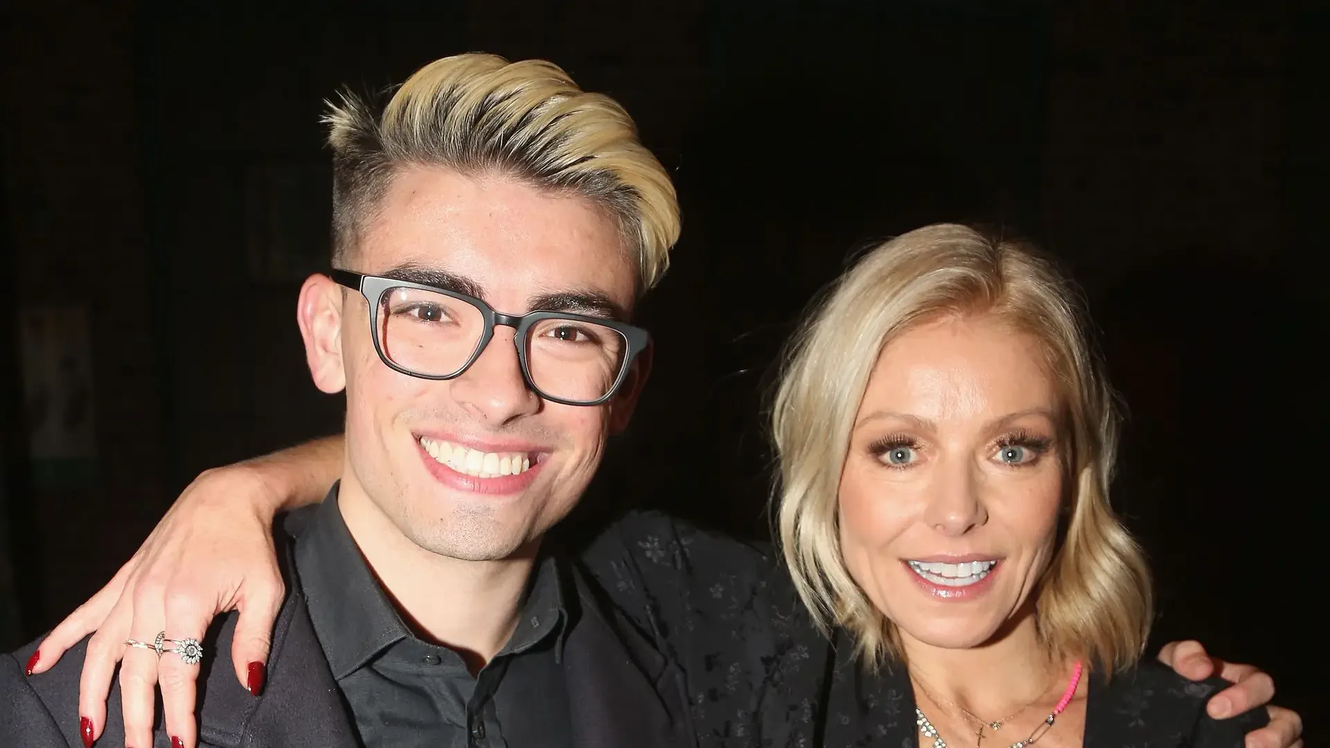 Michael Consuelos kariyer açıklaması yaptı: Anne Kelly Ripa ve baba Mark Consuelos duygulandı Michael Consuelos kariyer açıklaması yaptı: Anne Kelly Ripa ve baba Mark Consuelos duygulandı