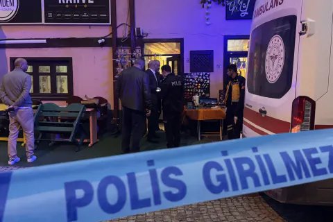 Kütahya'da dükkânında bıçaklanan esnaf hayatını kaybetti, zanlı evinde yakalandı