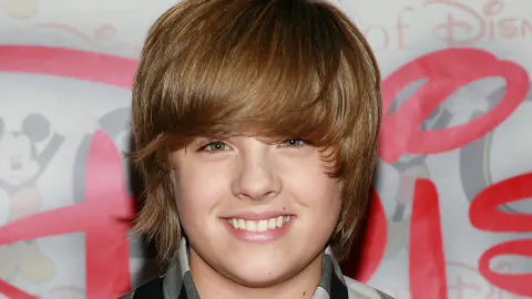 Dylan Sprouse: Çocukluk şöhreti 'kömür madeninde çalışmak' gibidir
