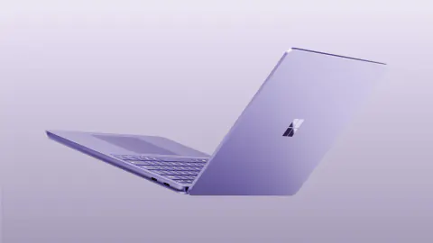 Microsoft Surface Pro 12 ve Laptop 13 Snapdragon X Plus ile yenilendi: Fiyatlar 1.149 dolardan başlıyor