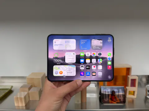 Katlanabilir iPhone gerçeğe yaklaşıyor: iPad Mini'nin yerini alabilecek mi?