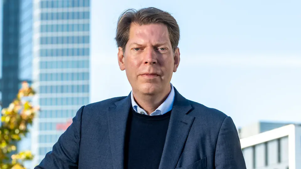 Xing Kurucusu Lars Hinrichs: Ayda 10 Euro'ya 100 Ülkede Sınırsız Mobil İnternet görseli