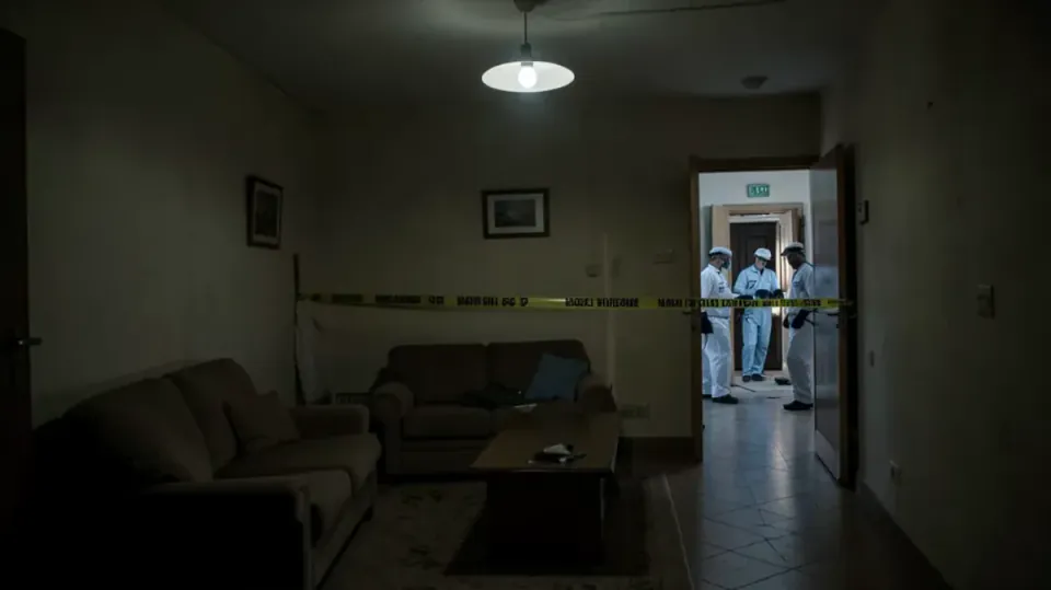 Antalya'da evinde ölü bulunan 38 yaşındaki adamın odasında helyum gazı tespit edildi görseli