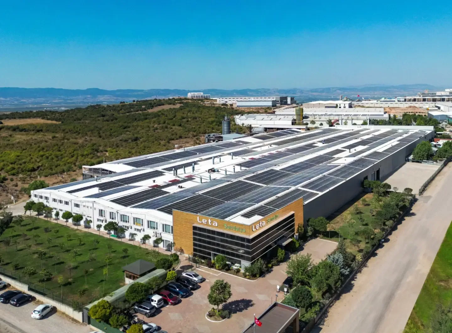 Hollandalı Yatırımcıdan Muğla'ya Dev Hamle: Milas'ta 4 Yeni Fabrika Hollandalı Yatırımcıdan Muğla'ya Dev Hamle: Milas'ta 4 Yeni Fabrika