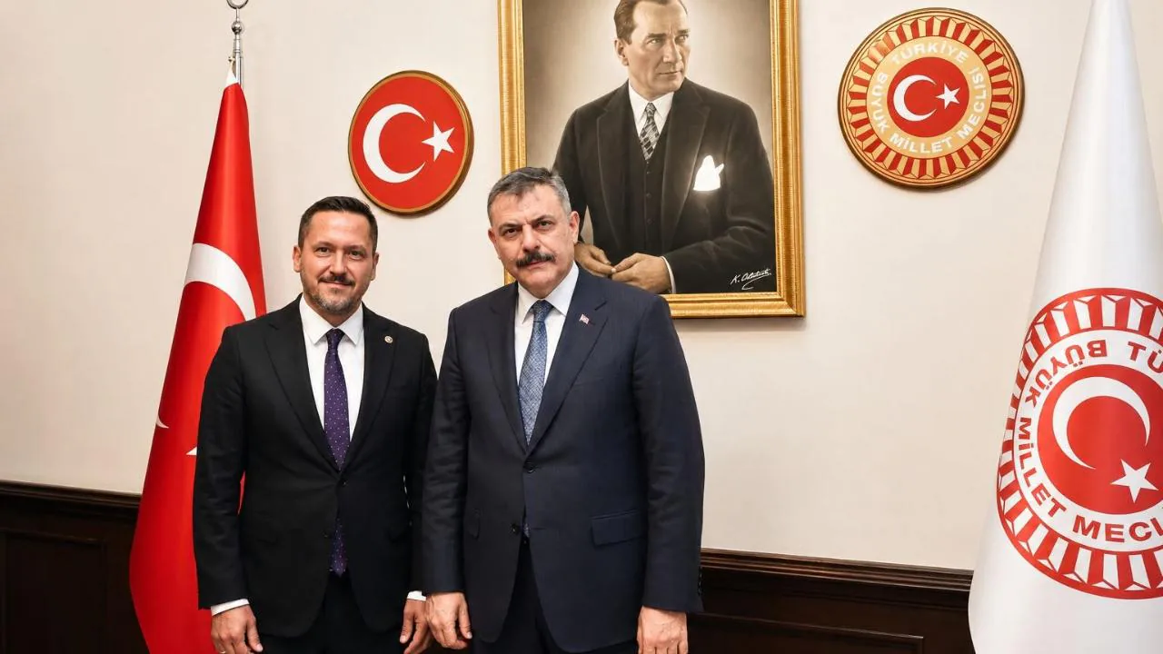 AK Parti Karaman Milletvekili Eser, İçişleri Bakanı Mustafa Çiftçi ile Görüştü AK Parti Karaman Milletvekili Eser, İçişleri Bakanı Mustafa Çiftçi ile Görüştü