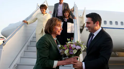 Nancy Pelosi'den Siyasi Veda: Emeklilik Kararı ve Finansal Miras