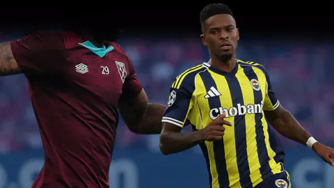 Fenerbahçe'de Sağ Bek Operasyonu: Nélson Semedo'nun Geleceği Belirsiz