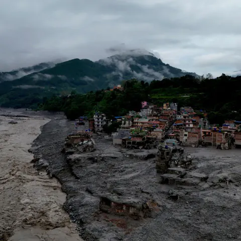 Nepal'de sel felaketi: Ölü sayısı 1.050'i buldu, yüzlerce kişi hâlâ kayıp