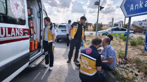 Kırıkkale'de Tadım Kavşağı'nda Feci Kaza: 6 Yaralı