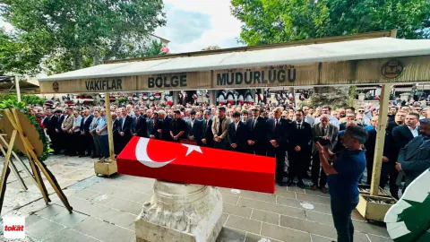 Tokat'ın Önemli İş İnsanı ve Siyasetçi Orhan Ziya Diren Toprağa Verildi