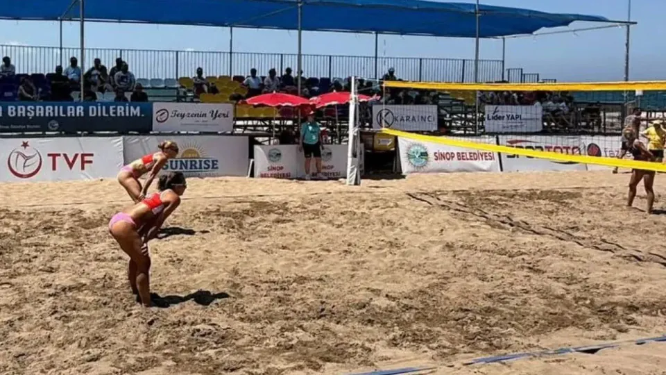 Alanya Belediyespor'un Plaj Voleybolu Yıldızları Yarı Finalde görseli