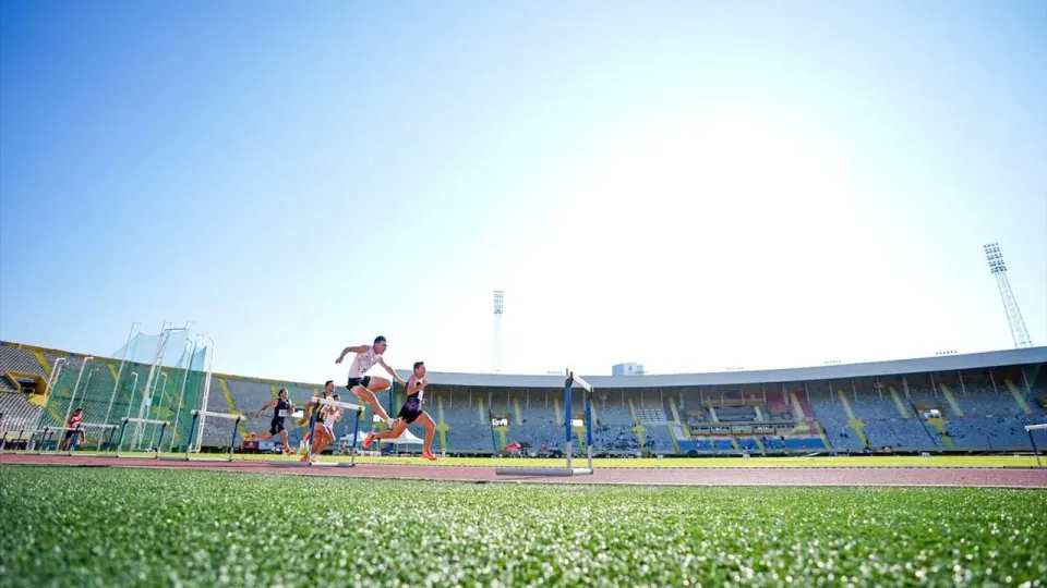 Türkiye Atletizm Federasyonu Süper Lig Finali İzmir'de Tamamlandı görseli