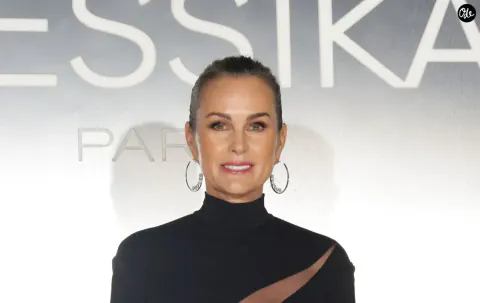 Laeticia Hallyday'dan Paris'te Sürpriz Görünüm: Yeni İlişkisiyle İlk Kareler