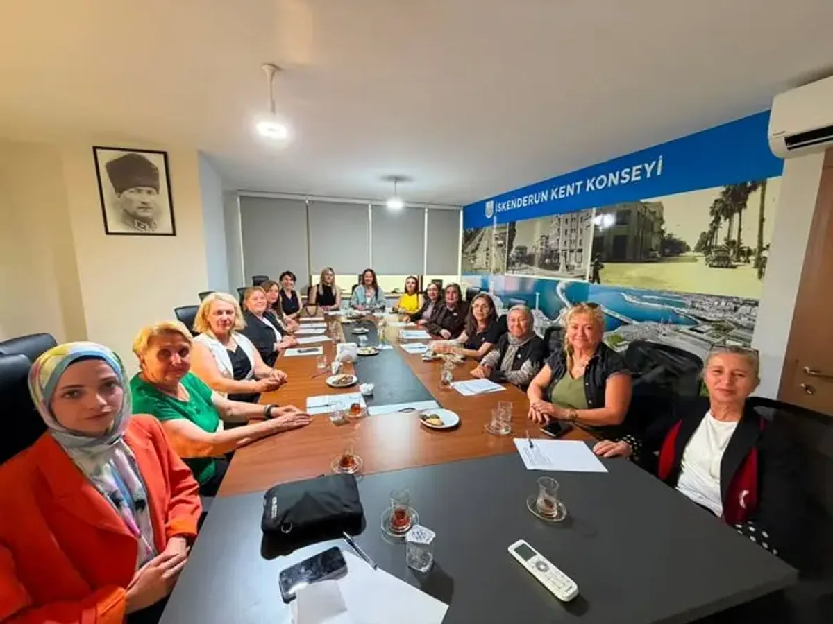 İskenderun Kent Konseyi Kadın Meclisi Başkanı Prof. Dr. Elif Bozdoğan Seçildi İskenderun Kent Konseyi Kadın Meclisi Başkanı Prof. Dr. Elif Bozdoğan Seçildi