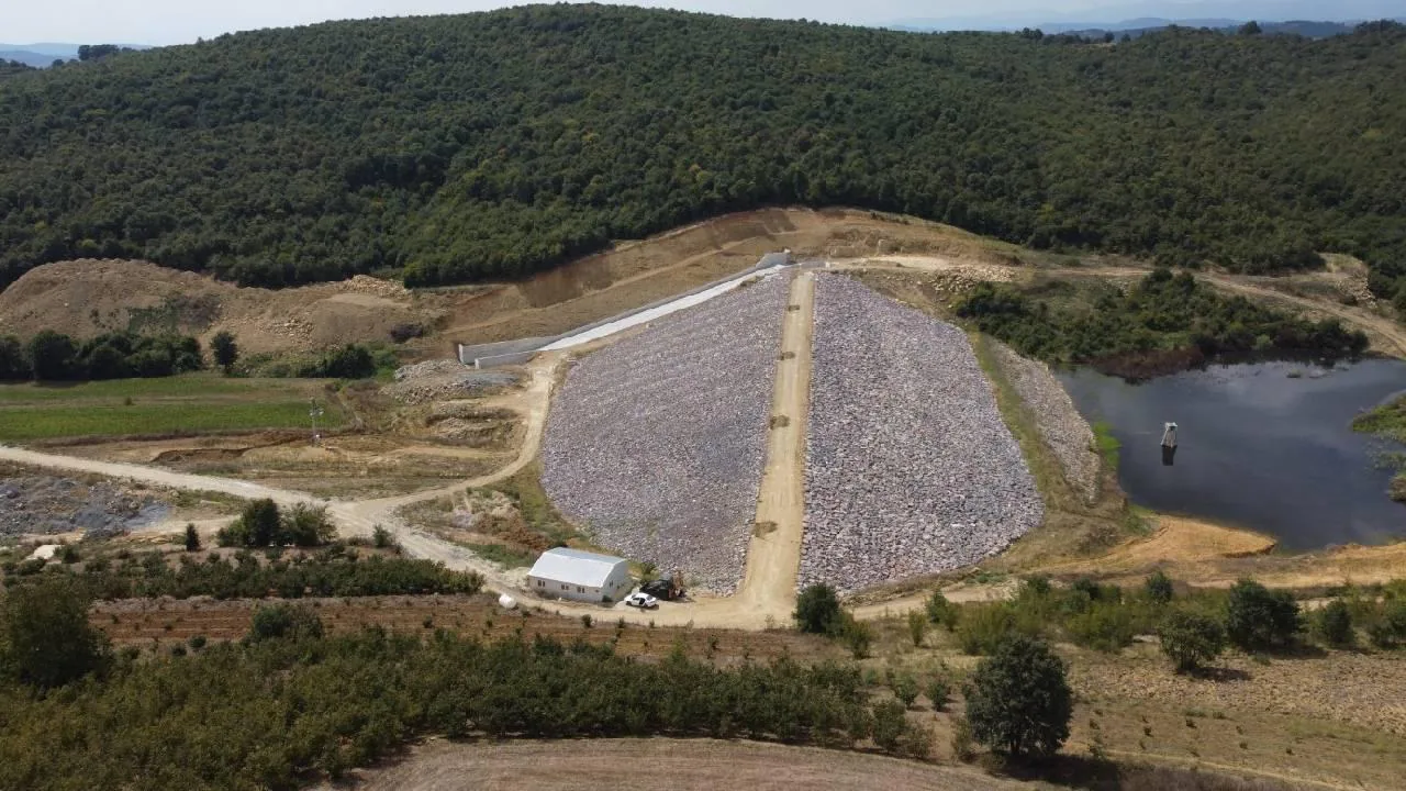 Çanakkale'de Tarımsal Atılım: Yaykın Göleti Tamamlandı, Modern Sulama Başladı Çanakkale'de Tarımsal Atılım: Yaykın Göleti Tamamlandı, Modern Sulama Başladı