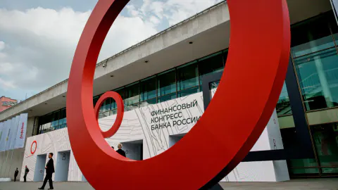 Rusya Merkez Bankası'ndan Benzin İthalatı Açıklaması: Ticaret Dengesi Etkilenecek mi?