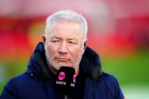 İskoç Futbolunun Yaşayan Efsanesi Ally McCoist: Gollerden Medyaya