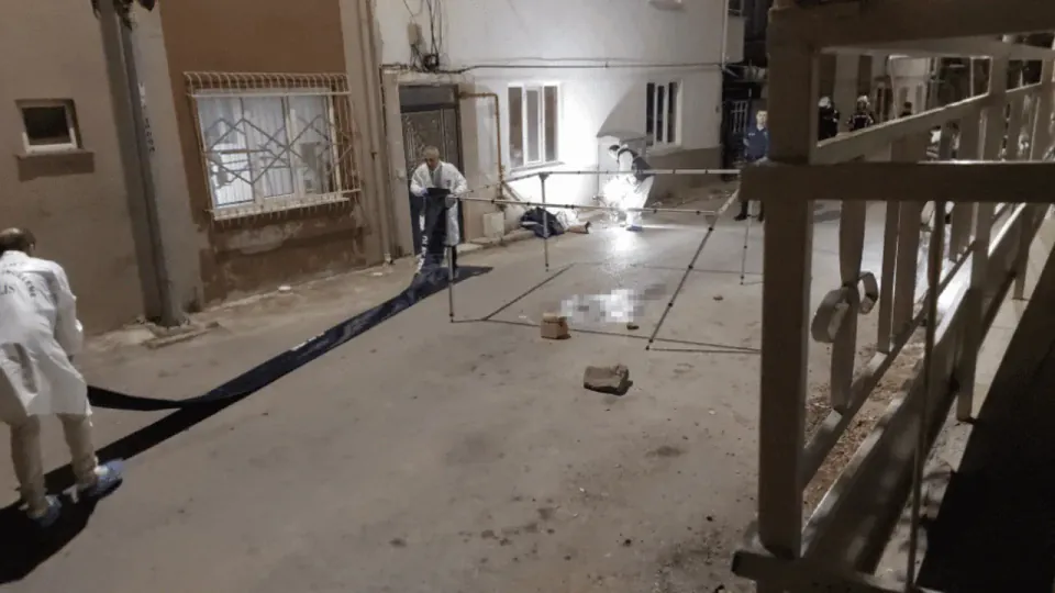Balıkesir Karesi'nde yatsı namazı sonrası silahlı saldırı: Bir kişi hayatını kaybetti görseli