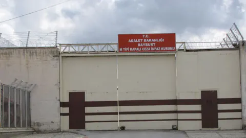 Bayburt M Tipi Cezaevi'nde Görev Değişimi: Yeni Müdür Atandı