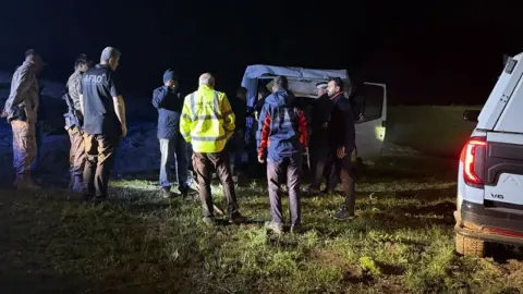 Hakkâri'de Korkutan Anlar: Araziye Çıkan 8 Kişi Mahsur Kaldı