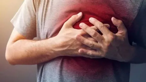 Kalp krizinden önce vücut verir sinyal: Yorgunluk sanılan belirtiler kaçırılmamalı
