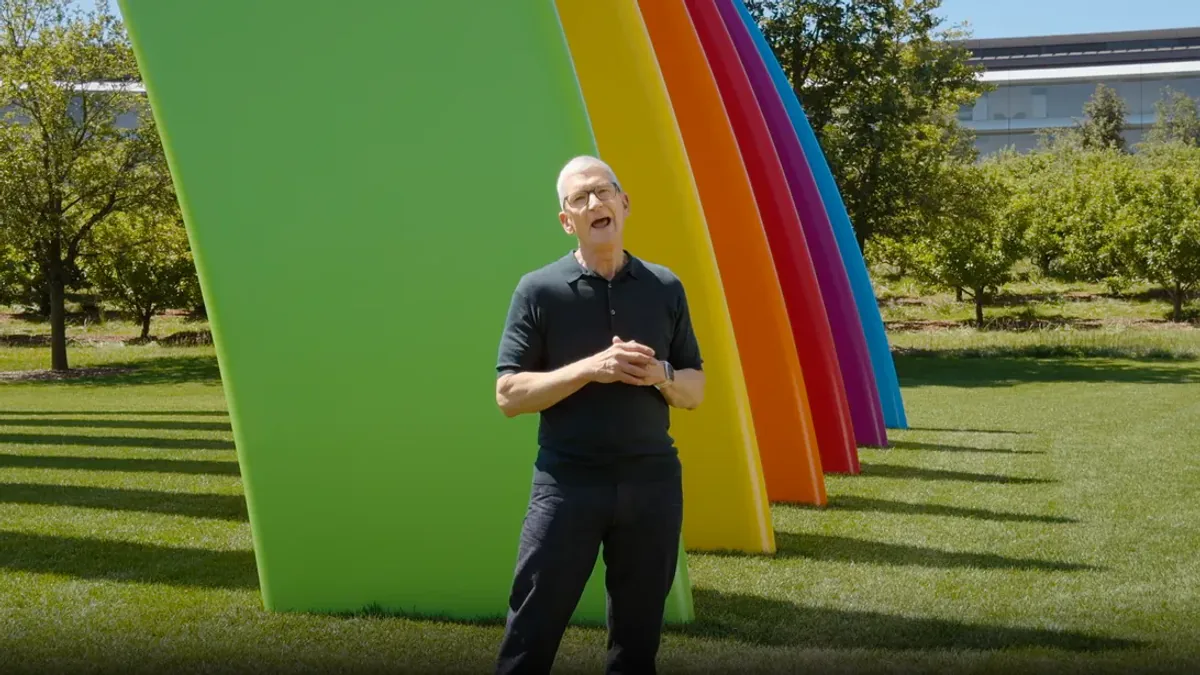 Apple ve Google Arasındaki Dil Farkı: Hangisi Daha 'İnsani' İletişim Kuruyor? Apple ve Google Arasındaki Dil Farkı: Hangisi Daha 'İnsani' İletişim Kuruyor?