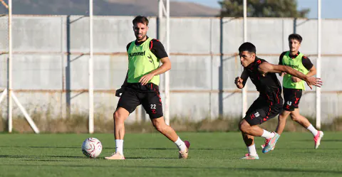 Sivasspor Antalyaspor Deplasmanına Odaklandı: Hafta İçi Çalışmalara Start
