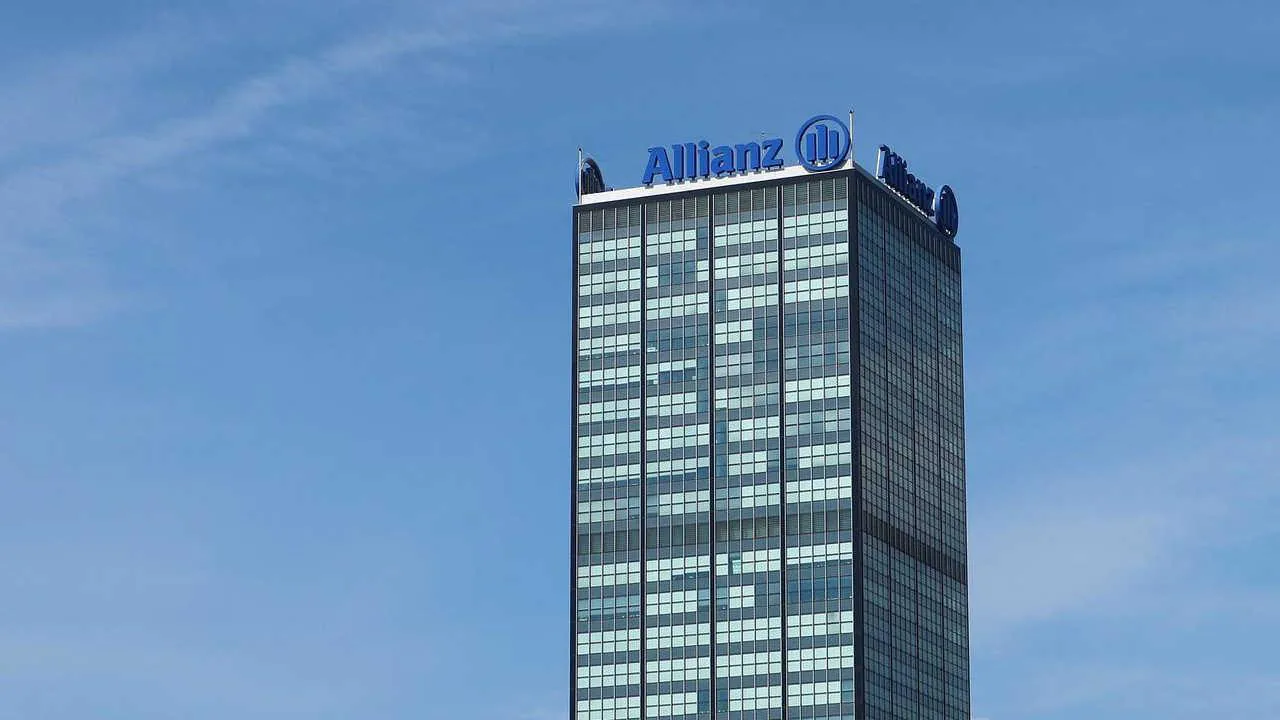 Allianz Hisselerinde %80 Yükseliş Beklentisi: Hedef Fiyat Güncellendi Allianz Hisselerinde %80 Yükseliş Beklentisi: Hedef Fiyat Güncellendi