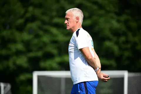 FIFA'dan Deschamps'a Yas Yasağı: Fransa Milli Takımı'nın Talebi Reddedildi