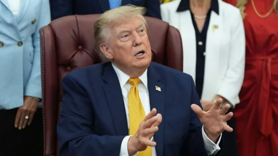 Trump'tan İran Açıklaması: Tazminat Talebi Müzakerelere Ekleniyor görseli