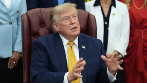 Trump'tan İran Açıklaması: Tazminat Talebi Müzakerelere Ekleniyor