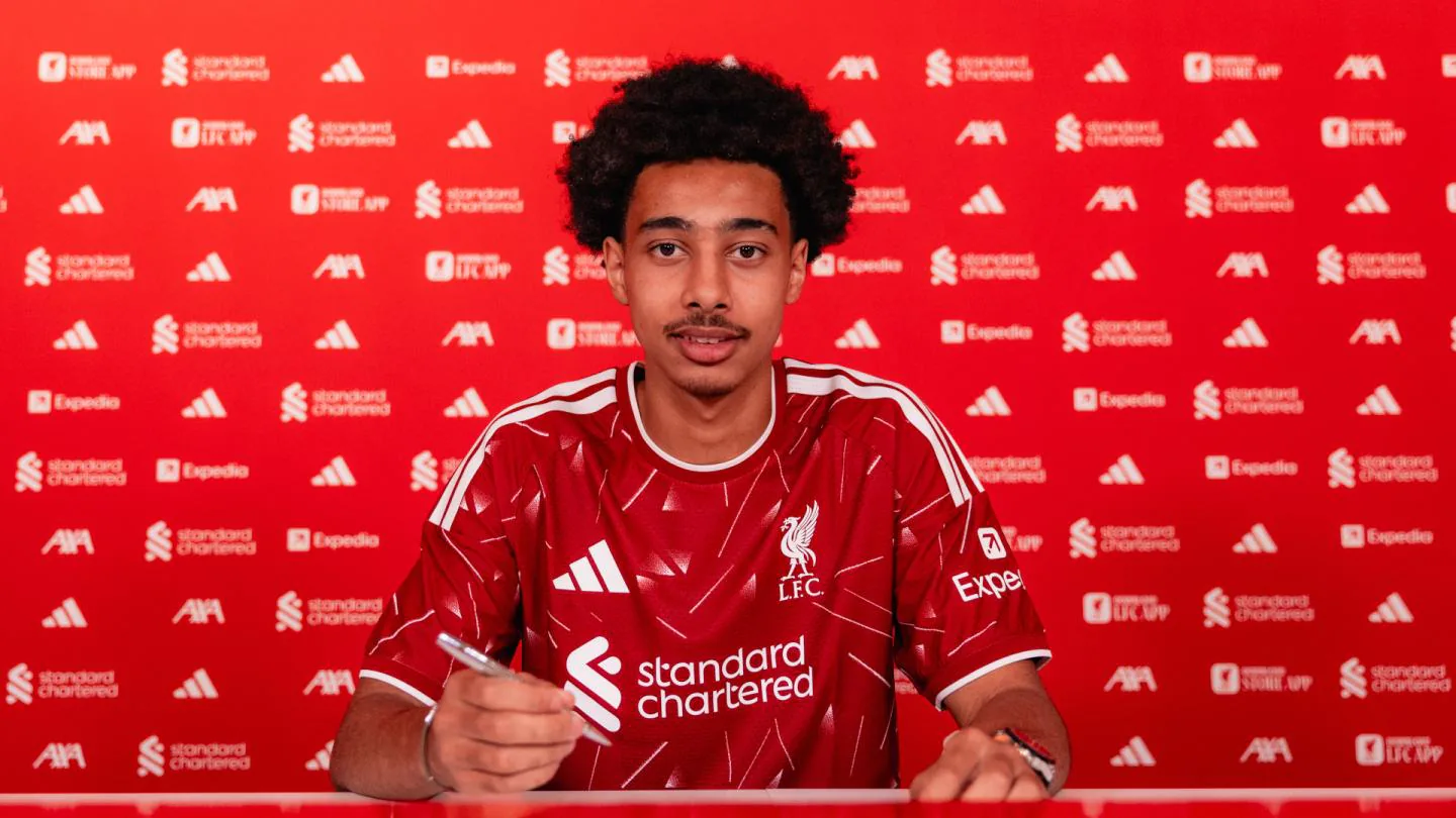 Liverpool, Djylian N'Guessan'ı transfer etti: Ocak'ta gelip Brest'e kiralanıyor Liverpool, Djylian N'Guessan'ı transfer etti: Ocak'ta gelip Brest'e kiralanıyor