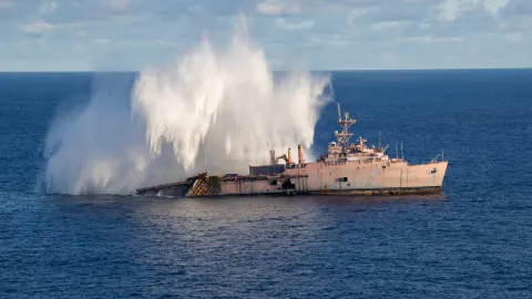 ABD Donanması'ndan Pasifik'te Gövde Gösterisi: USS Juneau Batırıldı