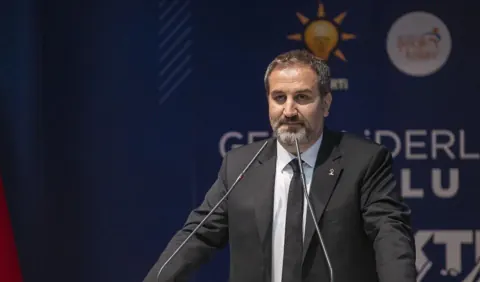 AK Parti Genel Başkan Yardımcısı Mustafa Şen'den Batman Çıkarması