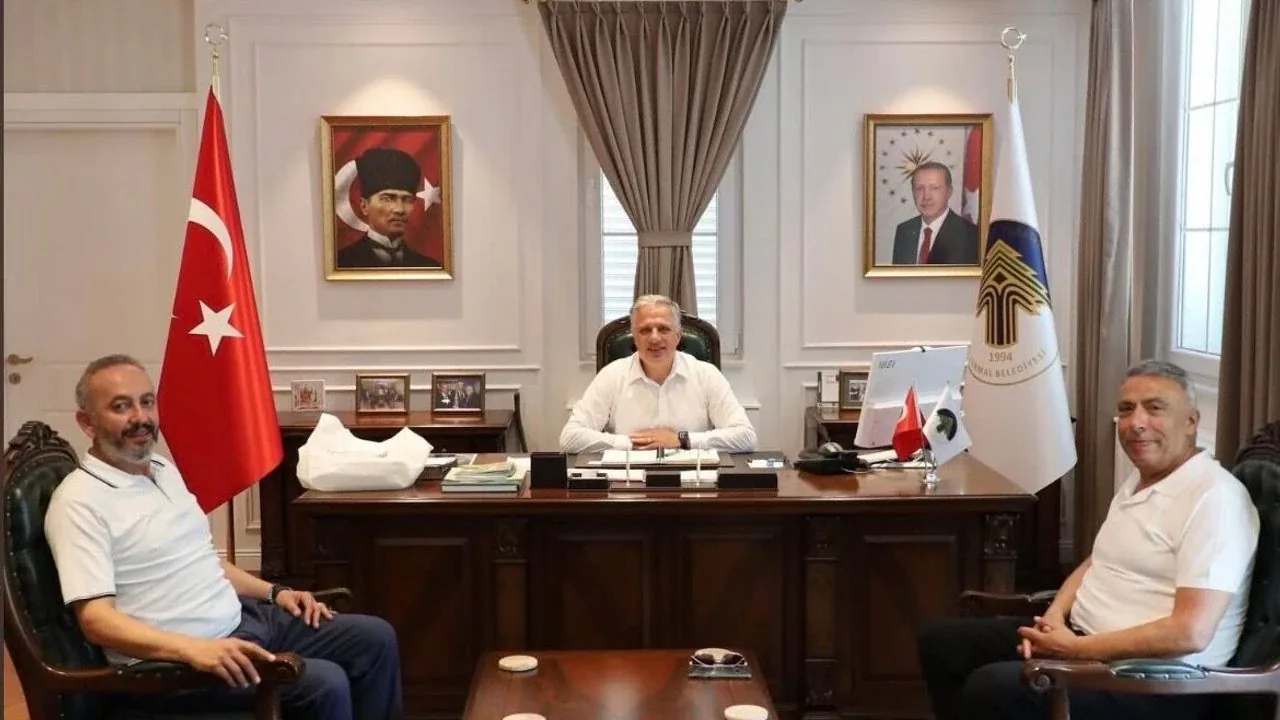 Yalova'nın Gastronomi Mirası Başkan Acar'a Sunuldu: Yerel Üretim Vurgusu Yalova'nın Gastronomi Mirası Başkan Acar'a Sunuldu: Yerel Üretim Vurgusu