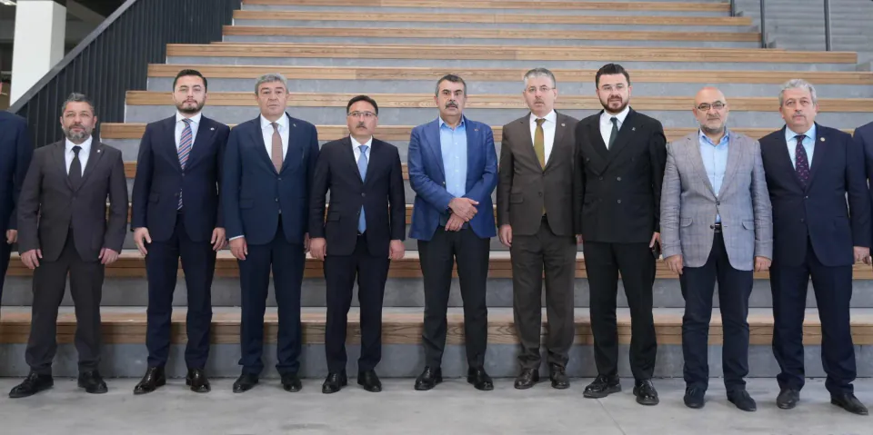 Kayseri Gündemi: Bakanlar Zirvesi, Ekonomik Sarsıntılar ve Adli Süreçler görseli