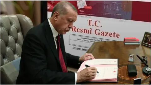 Ahmet Arıbaş İzmir'e, Eraslan Er Iğdır'a İl Emniyet Müdürü Atandı