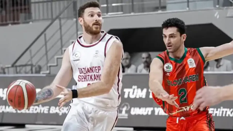 Gaziantep Basketbol, Yalova Haremspor'un yenilmezliğini bozdu: 70-67 görseli