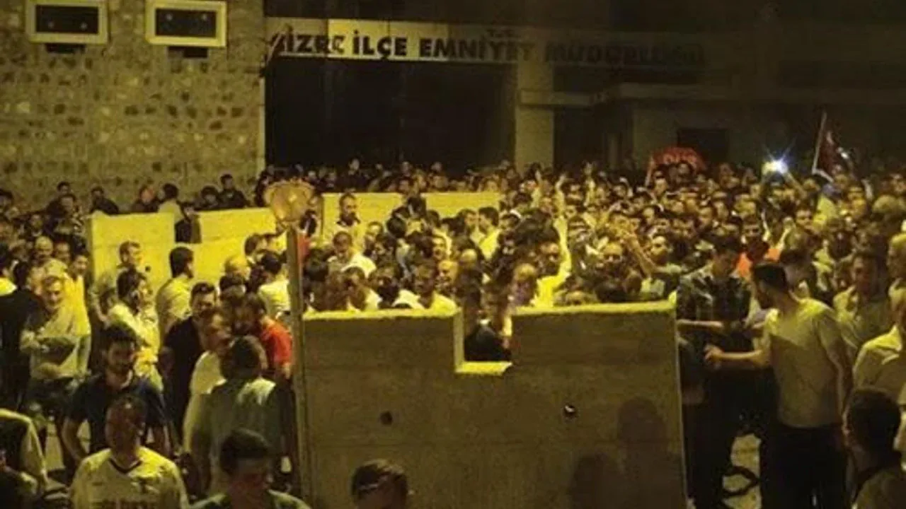 Cizre'de 15 Temmuz'un sembolü: 105. Nokta direnişi ve unutulmayan kahramanlık Cizre'de 15 Temmuz'un sembolü: 105. Nokta direnişi ve unutulmayan kahramanlık