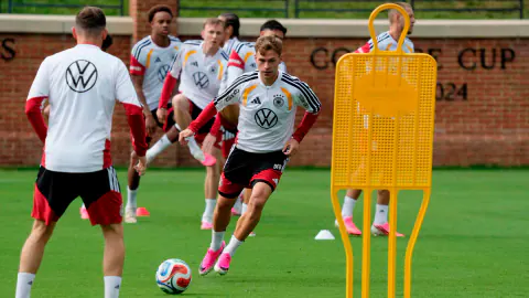 Almanya Milli Takımı kampında yılan paniği: Kimmich'ten korkutucu itiraf Almanya Milli Takımı kampında yılan paniği: Kimmich'ten korkutucu itiraf