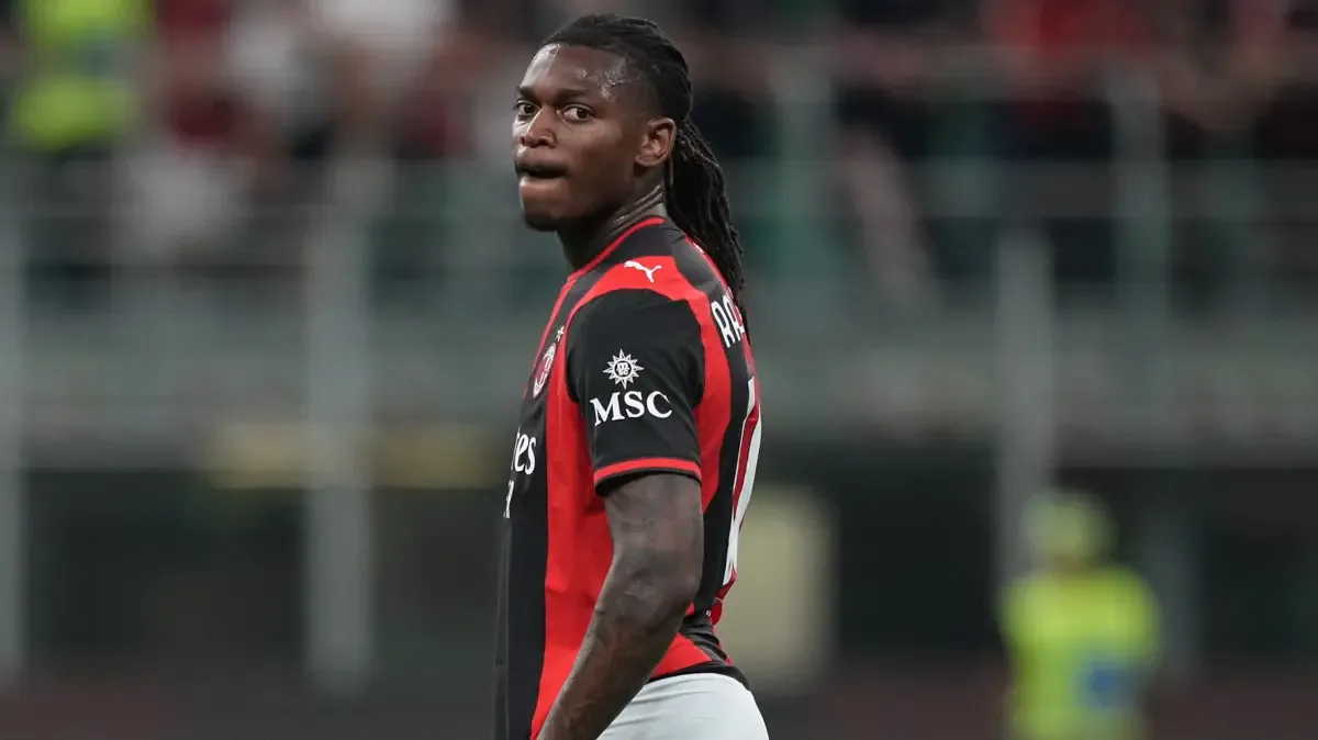 Milan'da Rafael Leão Depremi: Galatasaray İddiaları ve Ayrılık Kararı