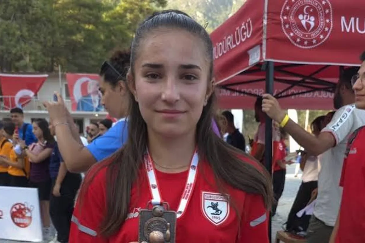 Dünya üçüncüsü milli bocceci Yağmur Tosun'un hedefi Avrupa şampiyonluğu Dünya üçüncüsü milli bocceci Yağmur Tosun'un hedefi Avrupa şampiyonluğu
