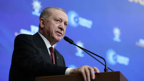 Cumhurbaşkanı Erdoğan AK Parti 8. Kongresi'nde 'Nefsine Yenik Düşen' Uyarısı Yaptı: 'Yenilenerek Yürürüz'