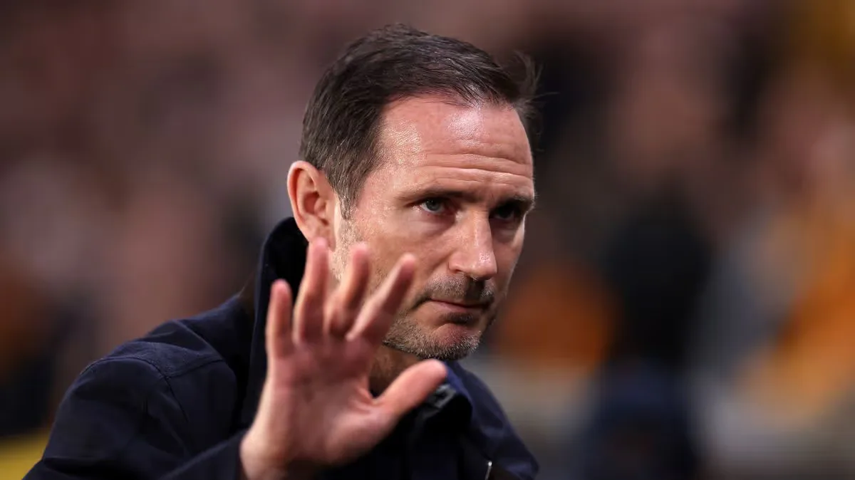 Frank Lampard Netflix'le Dönüyor: Dünya Kupası'nda Times Square Heyecanı Frank Lampard Netflix'le Dönüyor: Dünya Kupası'nda Times Square Heyecanı