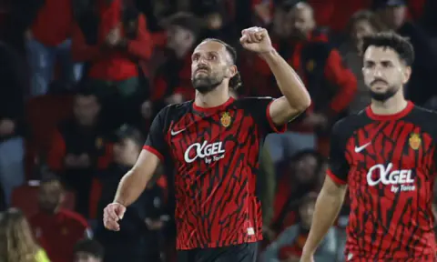 Vedat Muriqi Fenerbahçe'ye Dönüyor: Transferde İmzalar Atılıyor